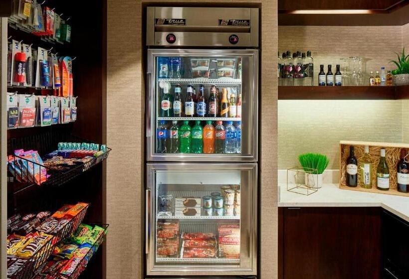 בית מלון כפרי Courtyard By Marriott Albany Thruway