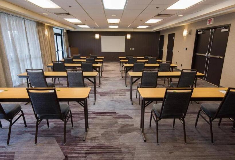 هتل Courtyard By Marriott Scranton Montage Mountain