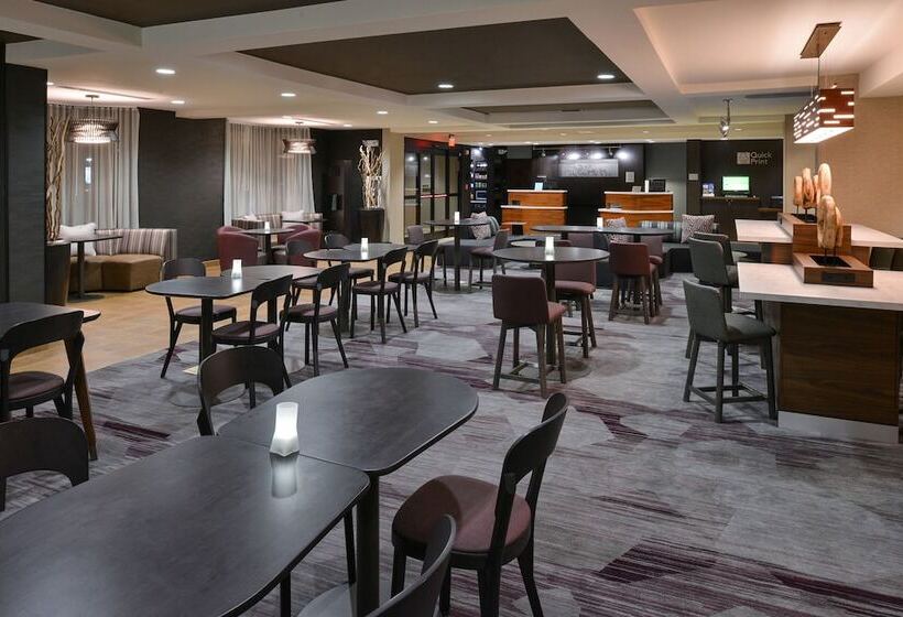 ホテル Courtyard By Marriott Charlotte Matthews