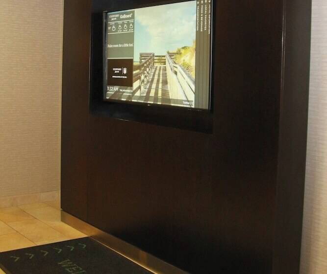 Отель Courtyard Chesapeake Greenbrier