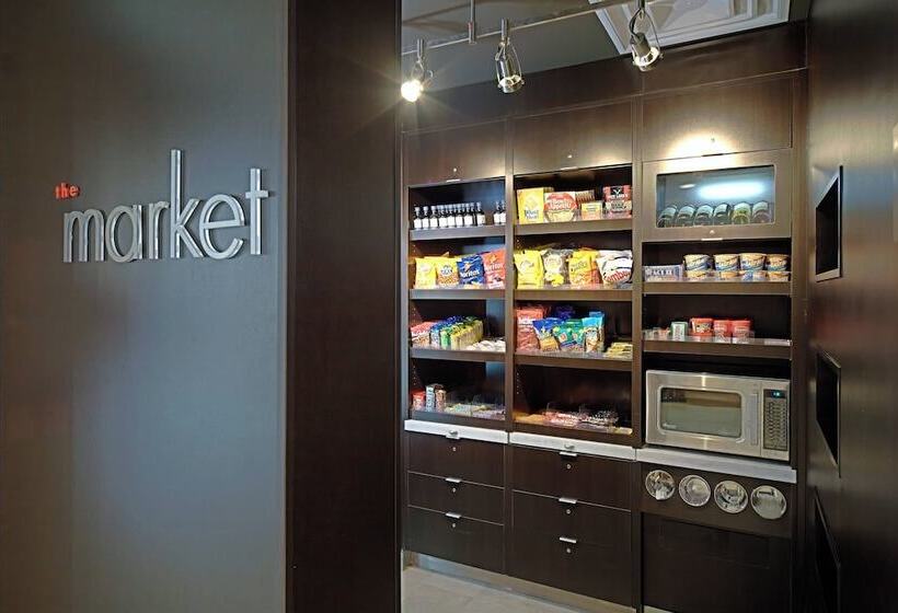 Отель Courtyard Chesapeake Greenbrier