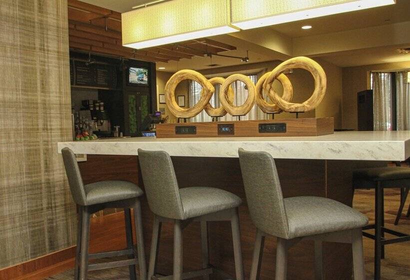 هتل Courtyard Chesapeake Greenbrier