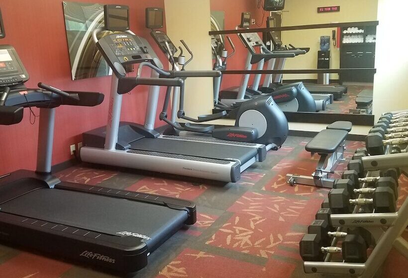 فندق Courtyard By Marriott Fort Collins