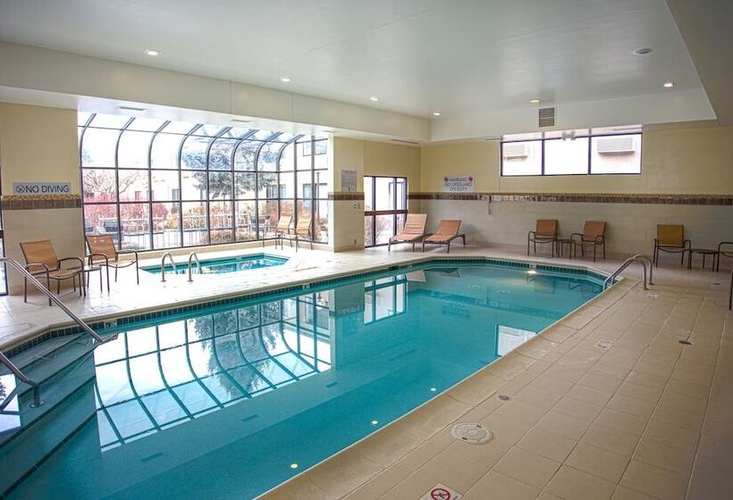 فندق Courtyard By Marriott Fort Collins