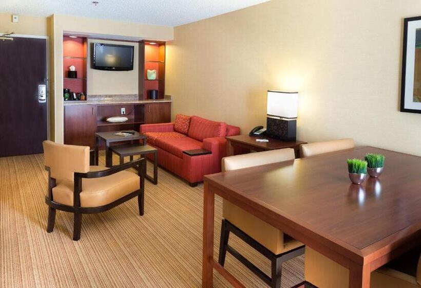 فندق Courtyard By Marriott Fort Collins