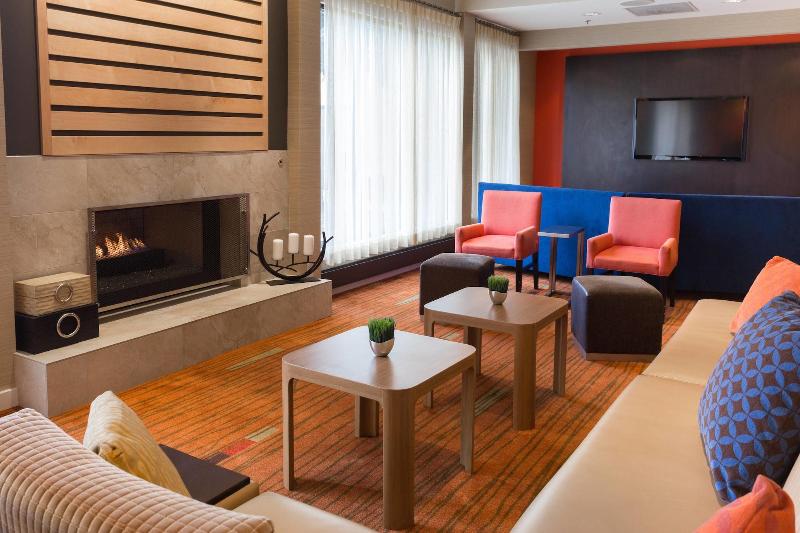 فندق Courtyard By Marriott Fort Collins