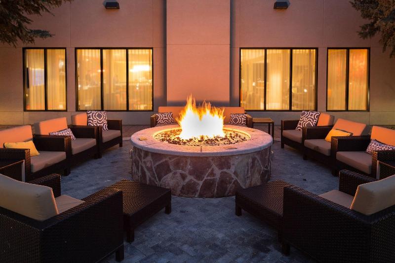 فندق Courtyard By Marriott Fort Collins