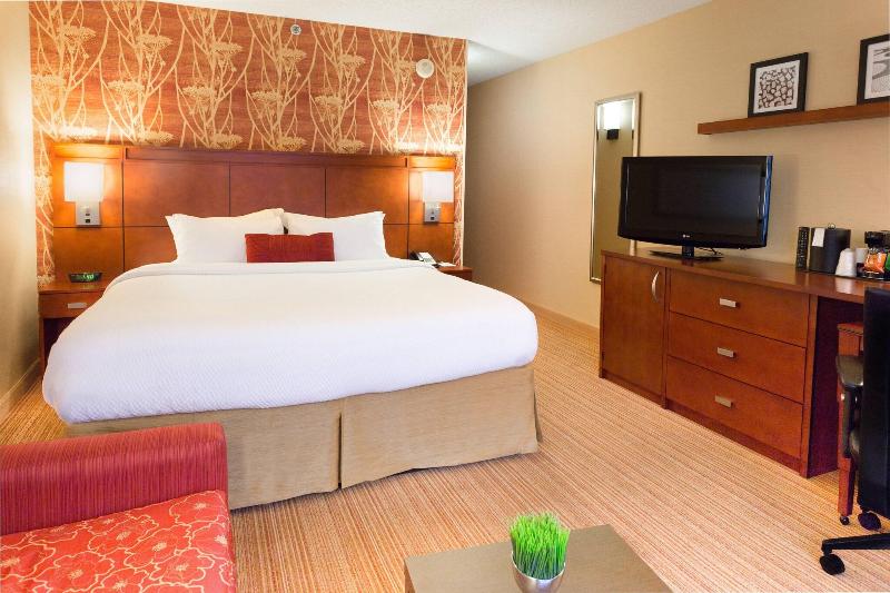 فندق Courtyard By Marriott Fort Collins