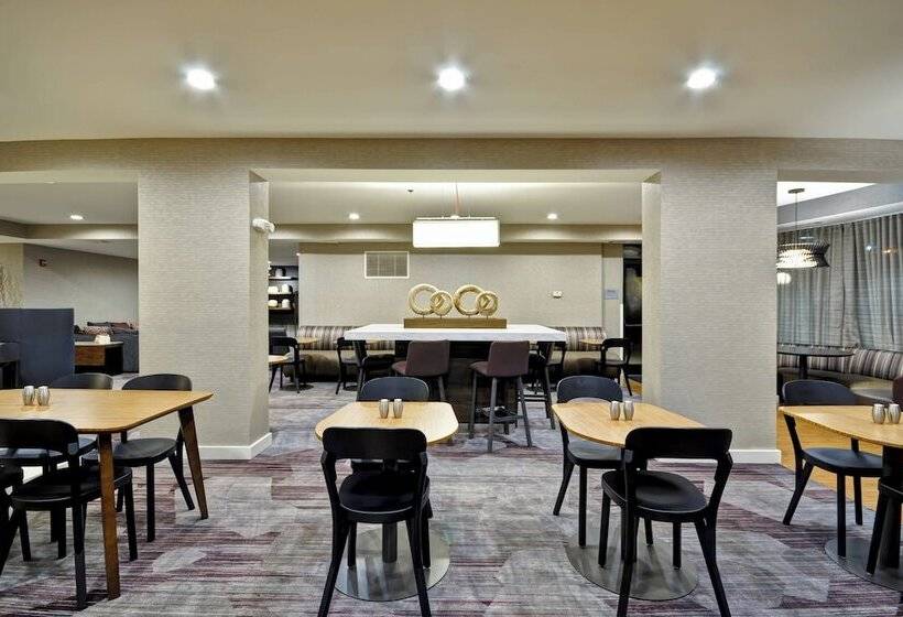 فندق Courtyard By Marriott Jacksonville Airport/ Northeast