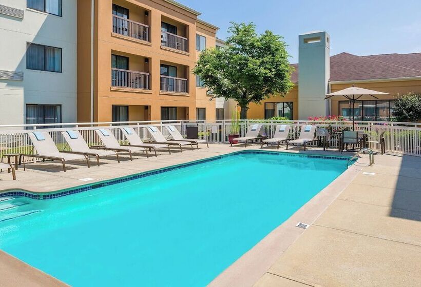 هتل Courtyard By Marriott New Haven Orange