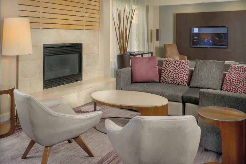 هتل Courtyard By Marriott New Haven Orange