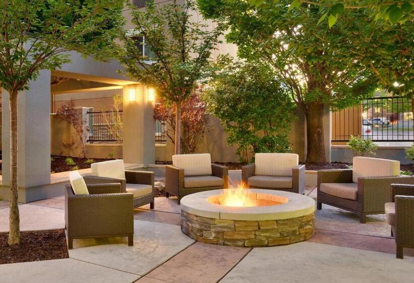 فندق Courtyard By Marriott Salt Lake City Sandy