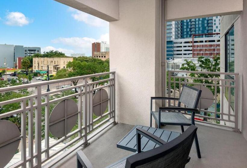فندق Courtyard Tampa Downtown