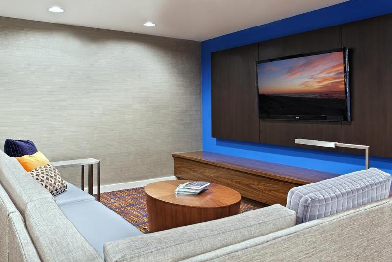 فندق Courtyard Tampa North/i75 Fletcher