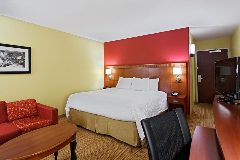 فندق Courtyard Tampa North/i75 Fletcher