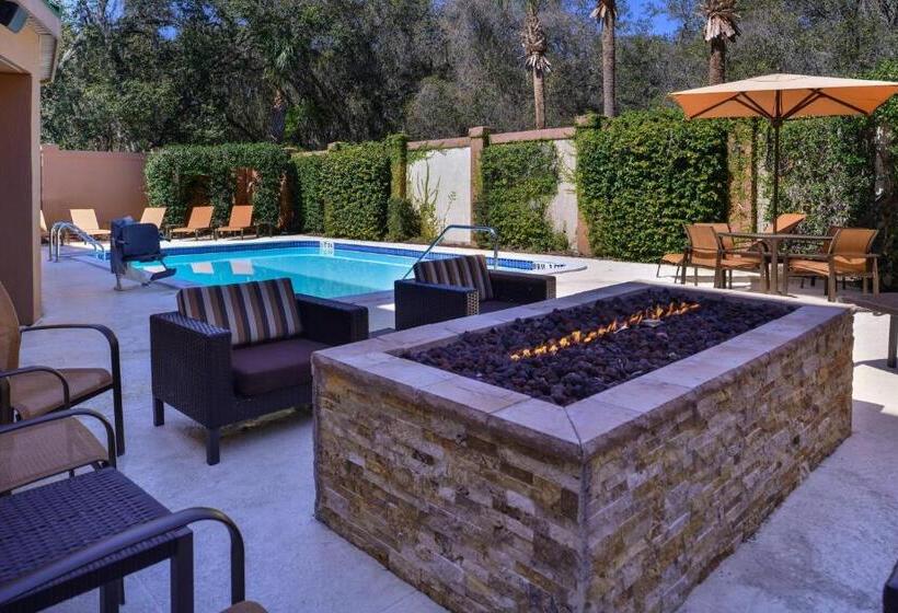 فندق Courtyard Tampa North/i75 Fletcher