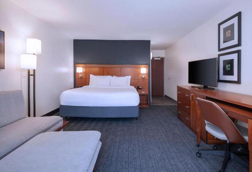 فندق Courtyard Tampa North/i75 Fletcher