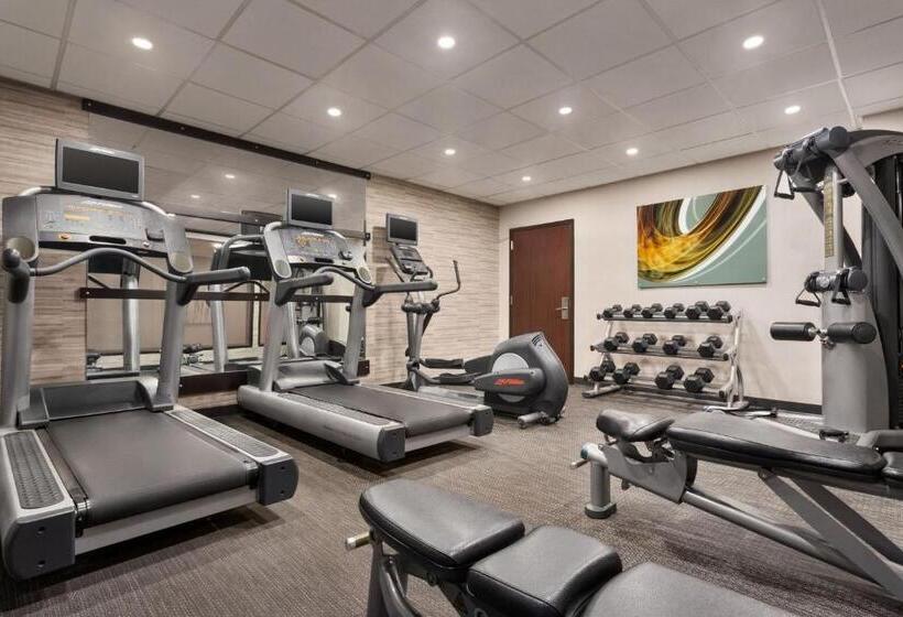 酒店 Courtyard Tupelo