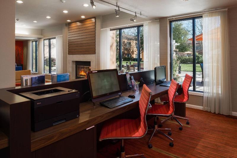 호텔 Courtyard By Marriott Vacaville