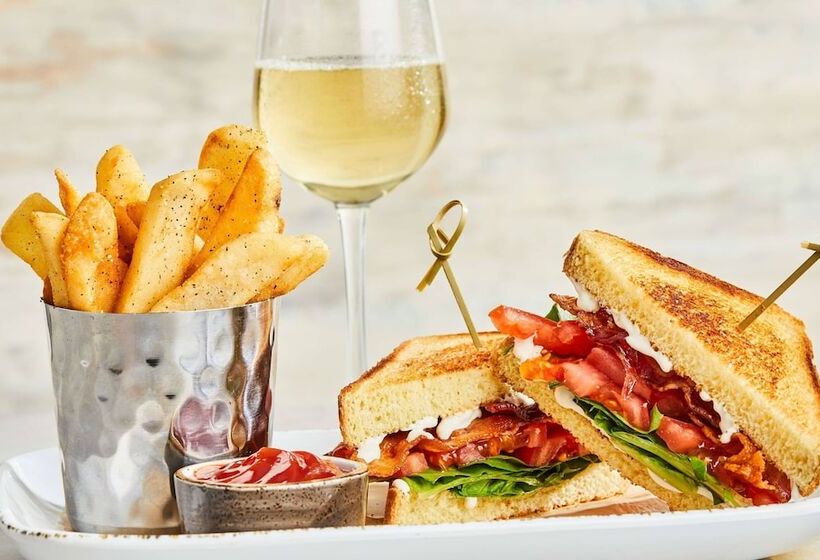 فندق Courtyard By Marriott Waco