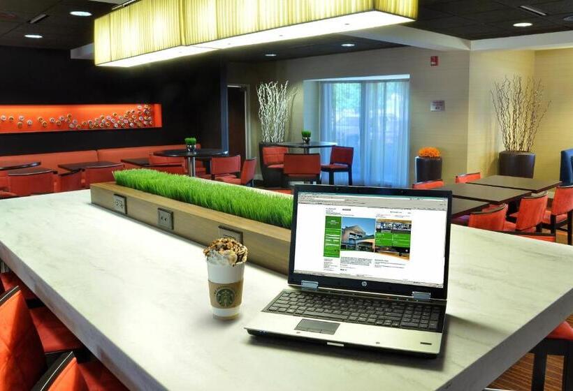 فندق Courtyard Wausau