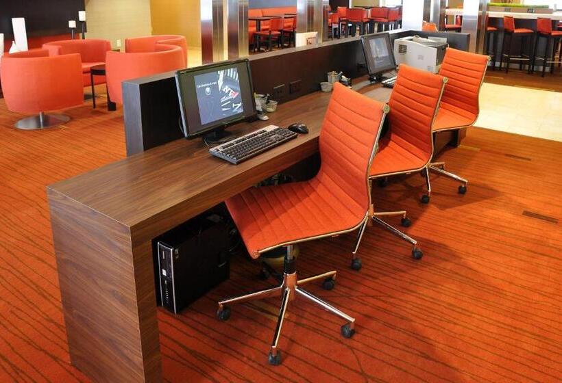 فندق Courtyard Wausau