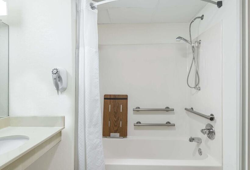 酒店 Days Inn By Wyndham Norton