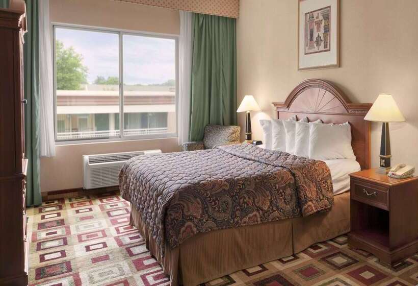 בית מלון כפרי Days Inn & Suites By Wyndham Albany