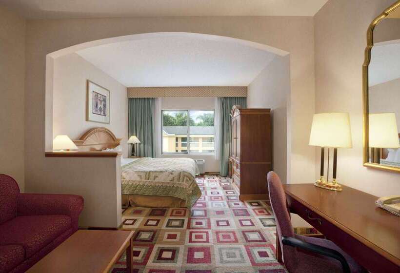 בית מלון כפרי Days Inn & Suites By Wyndham Albany