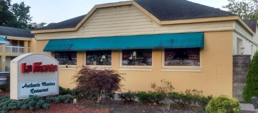 בית מלון כפרי Days Inn & Suites By Wyndham Albany