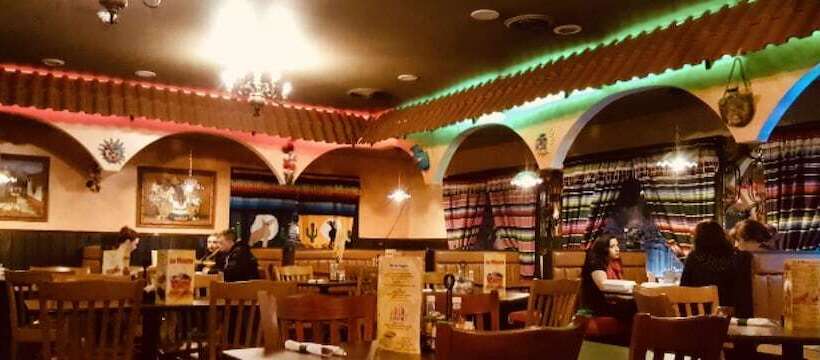 בית מלון כפרי Days Inn & Suites By Wyndham Albany