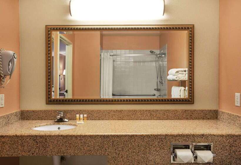 Garner Hotel Phoenix   Surprise, An Ihg