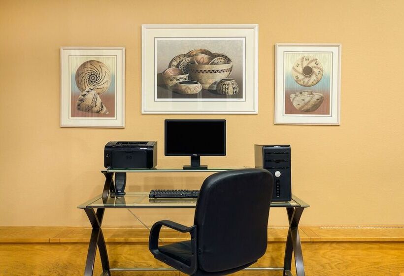 Garner Hotel Phoenix   Surprise, An Ihg