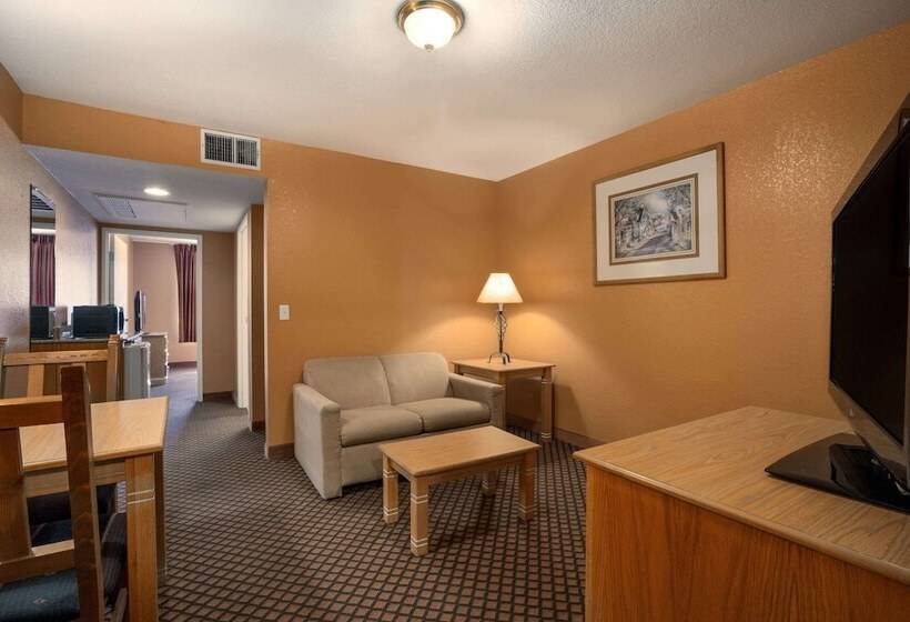 Garner Hotel Phoenix   Surprise, An Ihg