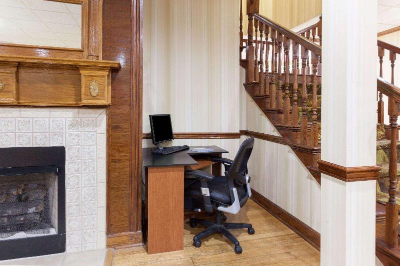 فندق Days Inn & Suites By Wyndham Tucker/northlake