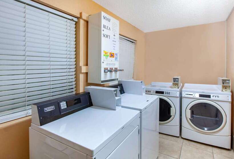 酒店 Days Inn & Suites By Wyndham Webster Nasaclearlakehouston