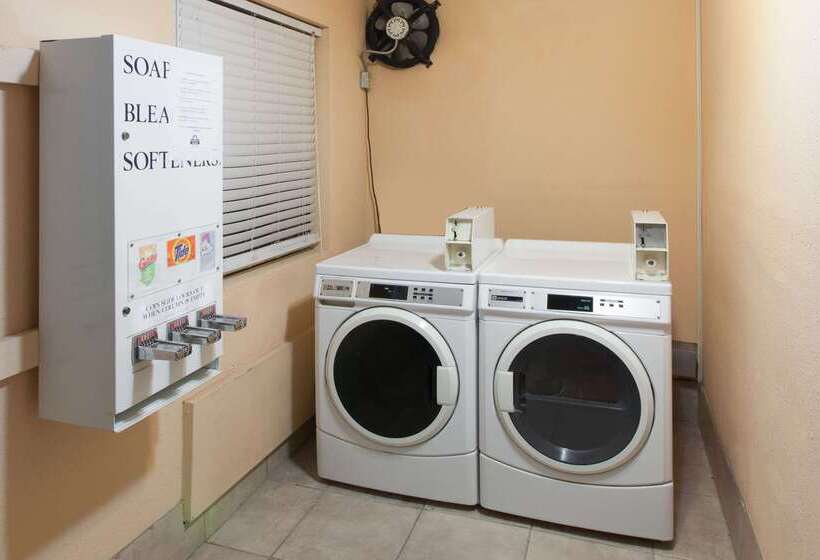 酒店 Days Inn & Suites By Wyndham Webster Nasaclearlakehouston