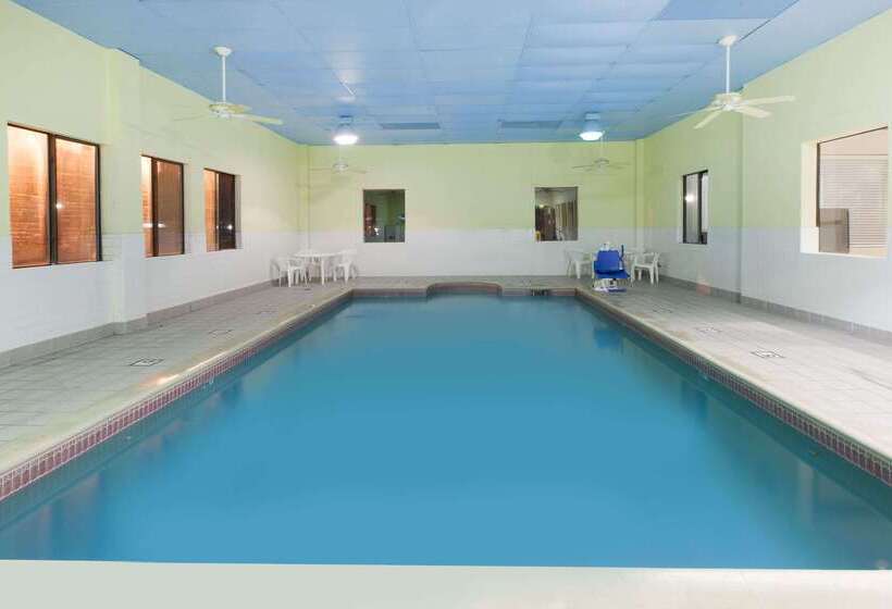 酒店 Days Inn & Suites By Wyndham Webster Nasaclearlakehouston