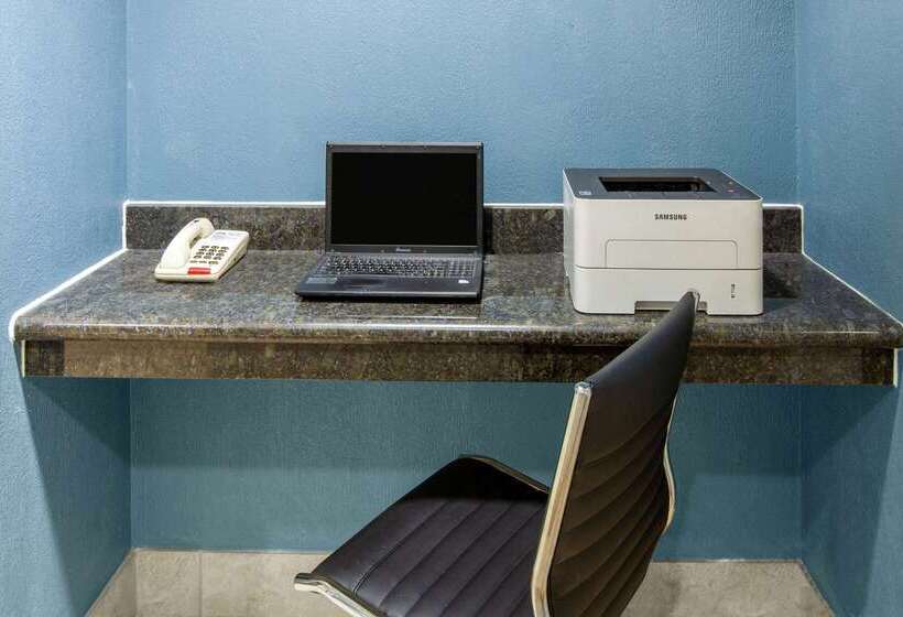 酒店 Days Inn & Suites By Wyndham Webster Nasaclearlakehouston