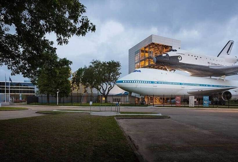 酒店 Days Inn & Suites By Wyndham Webster Nasaclearlakehouston