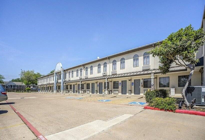 酒店 Days Inn & Suites By Wyndham Webster Nasaclearlakehouston