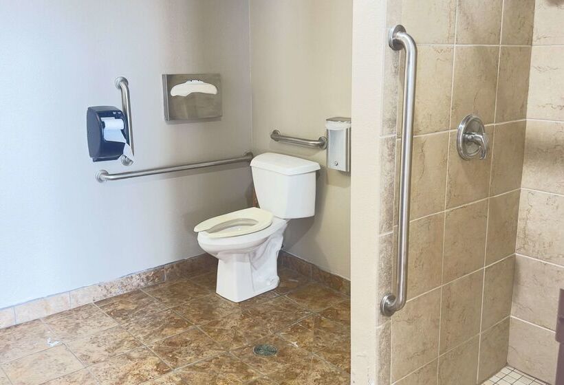 酒店 Duluth Inn & Suites Near Spirit Mountain