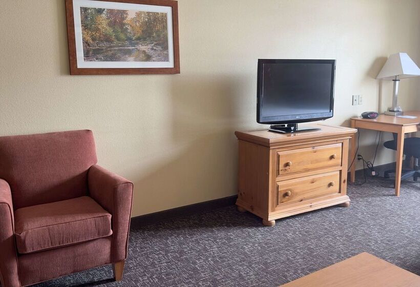 هتل Duluth Inn & Suites Near Spirit Mountain