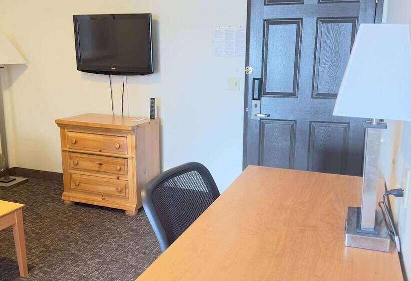 هتل Duluth Inn & Suites Near Spirit Mountain