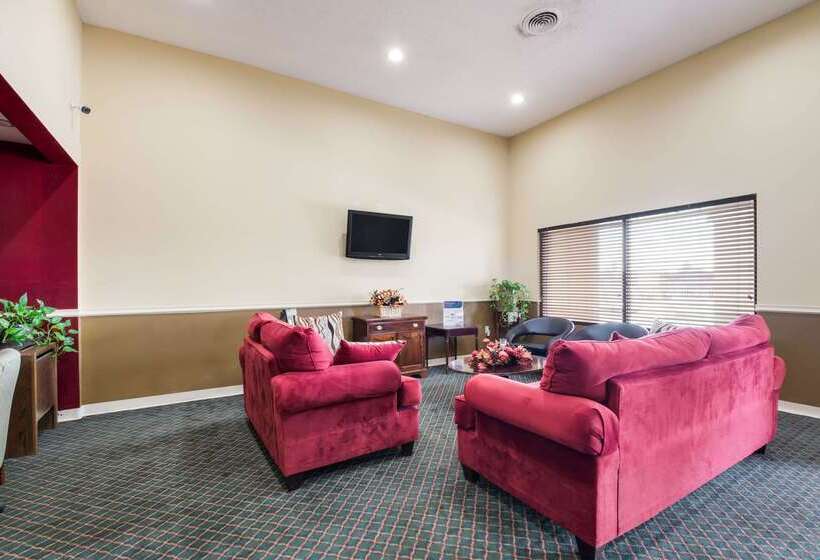 ホテル Econo Lodge Inn & Suites East