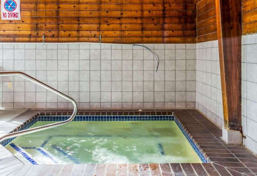 酒店 Econo Lodge North