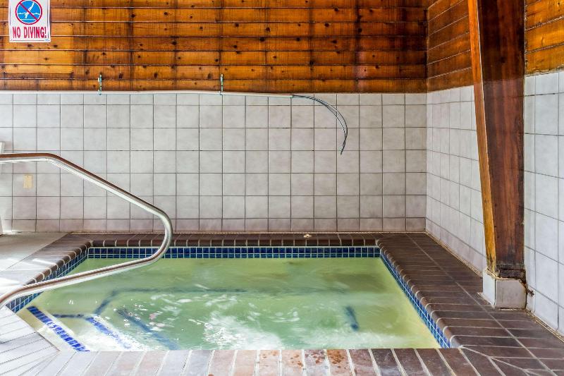 酒店 Econo Lodge North