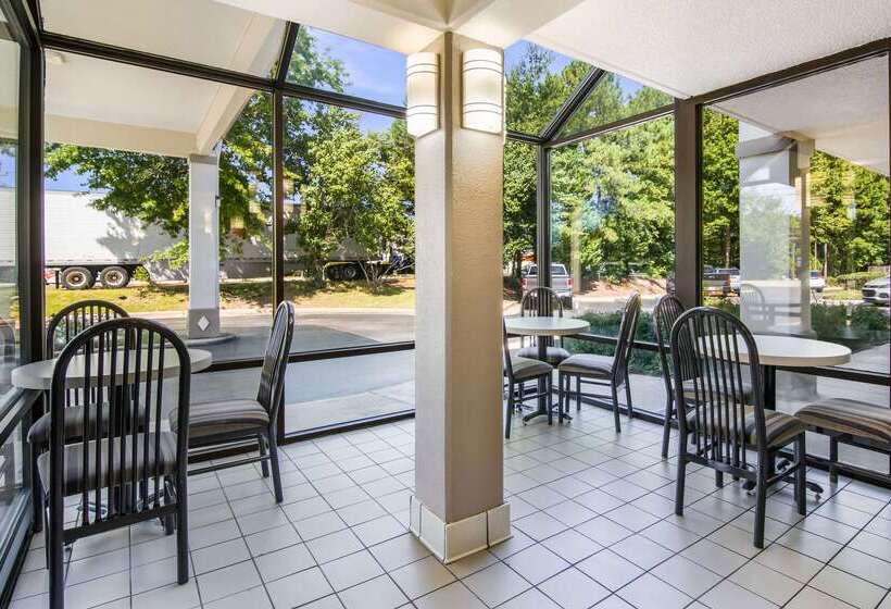 فندق Econo Lodge South