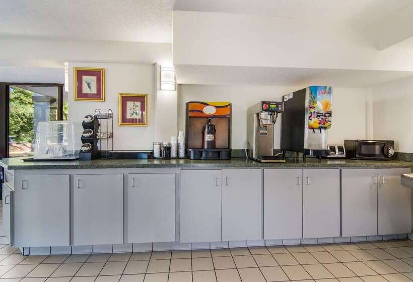 فندق Econo Lodge South