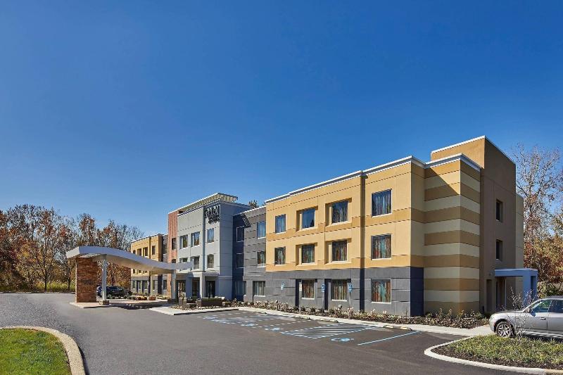 בית מלון כפרי Fairfield Inn & Suites By Marriott Albany Airport